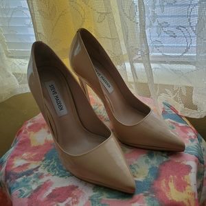 STEVE MADDEN STILETTO HEELS NUDE 6